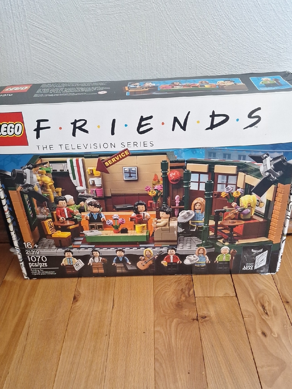 Lego Friends Central Perk Cafe Box - Brown, Green, Tan, Black